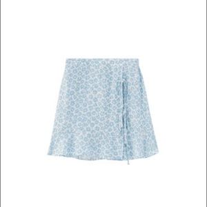 2/$30 Floral mini skirt with front slit high waist